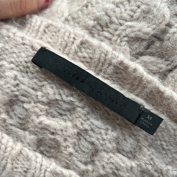 Jenni Kayne Cream Cable Knit Sweater - Picture 10 of 12